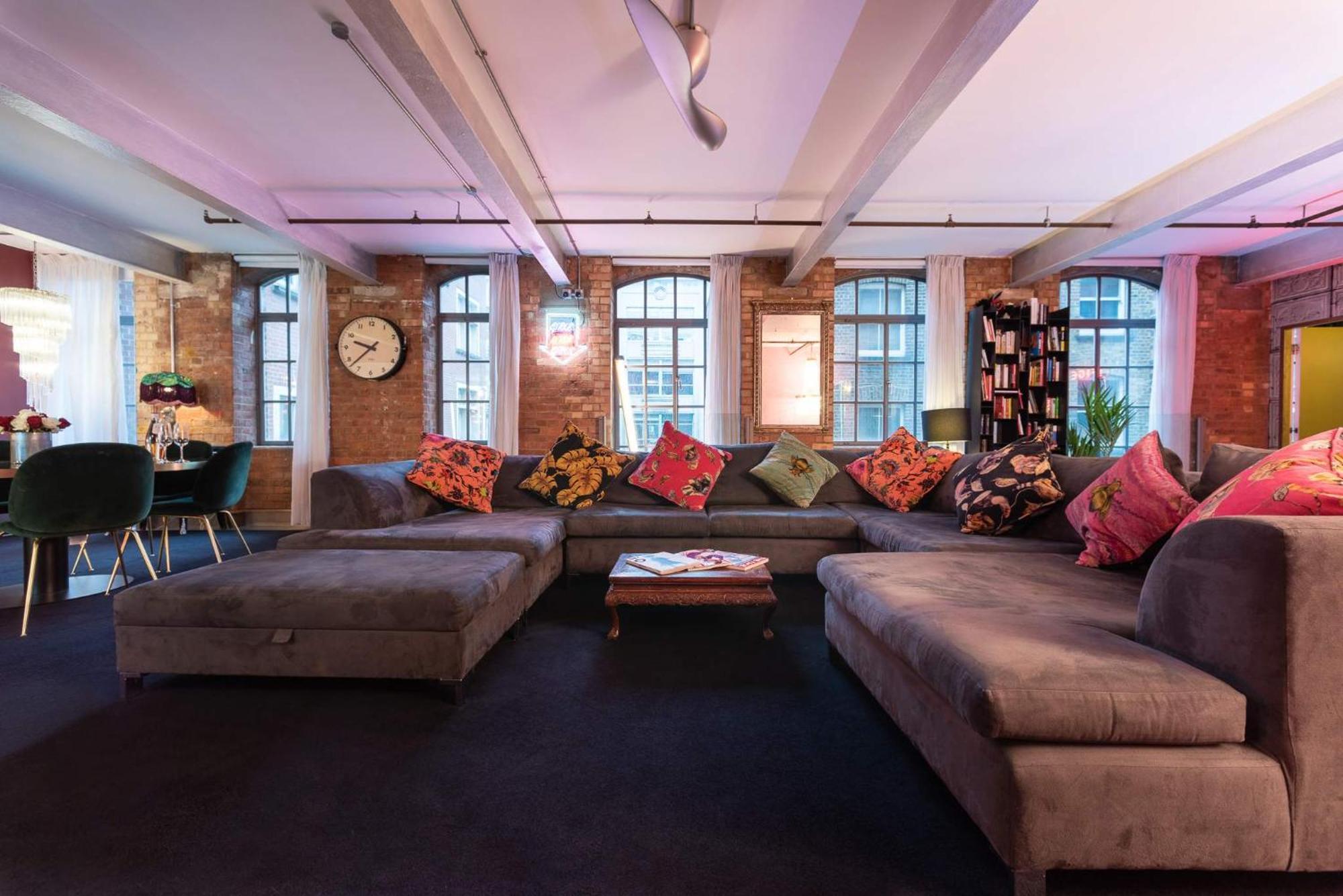 Amazingly Luxurious Loft Apartment, Soho - 3 Bedrooms, 2 Bath & Office ロンドン エクステリア 写真