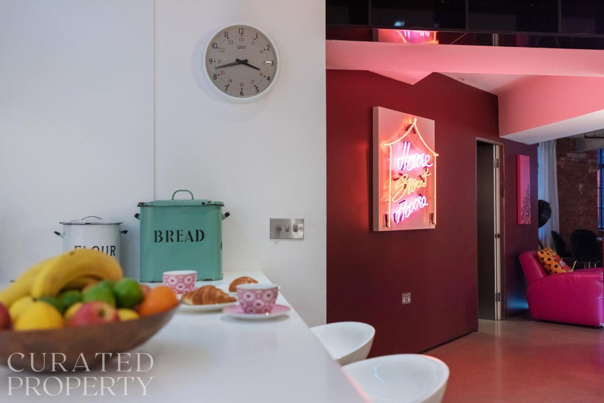 Amazingly Luxurious Loft Apartment, Soho - 3 Bedrooms, 2 Bath & Office ロンドン エクステリア 写真