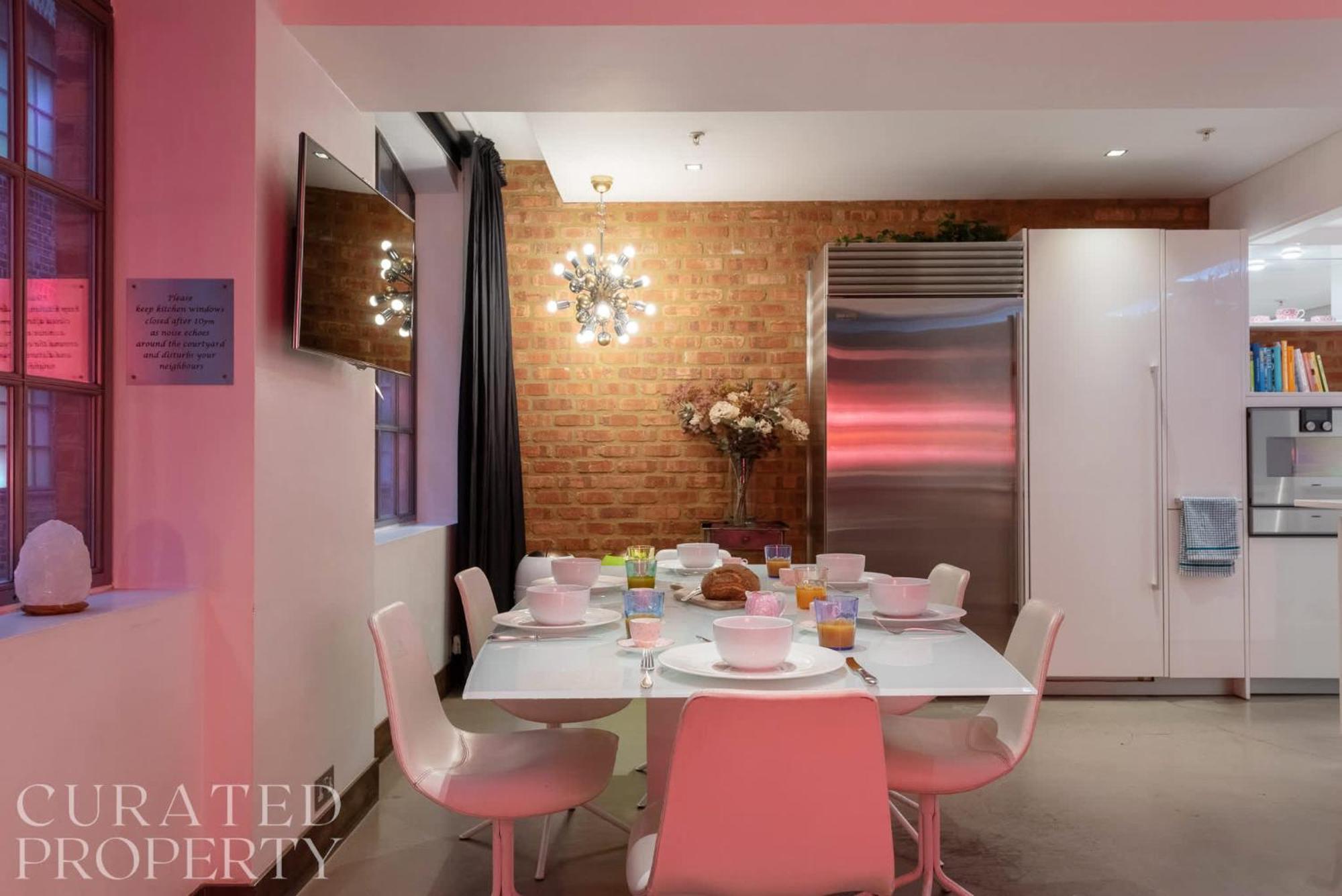 Amazingly Luxurious Loft Apartment, Soho - 3 Bedrooms, 2 Bath & Office ロンドン エクステリア 写真