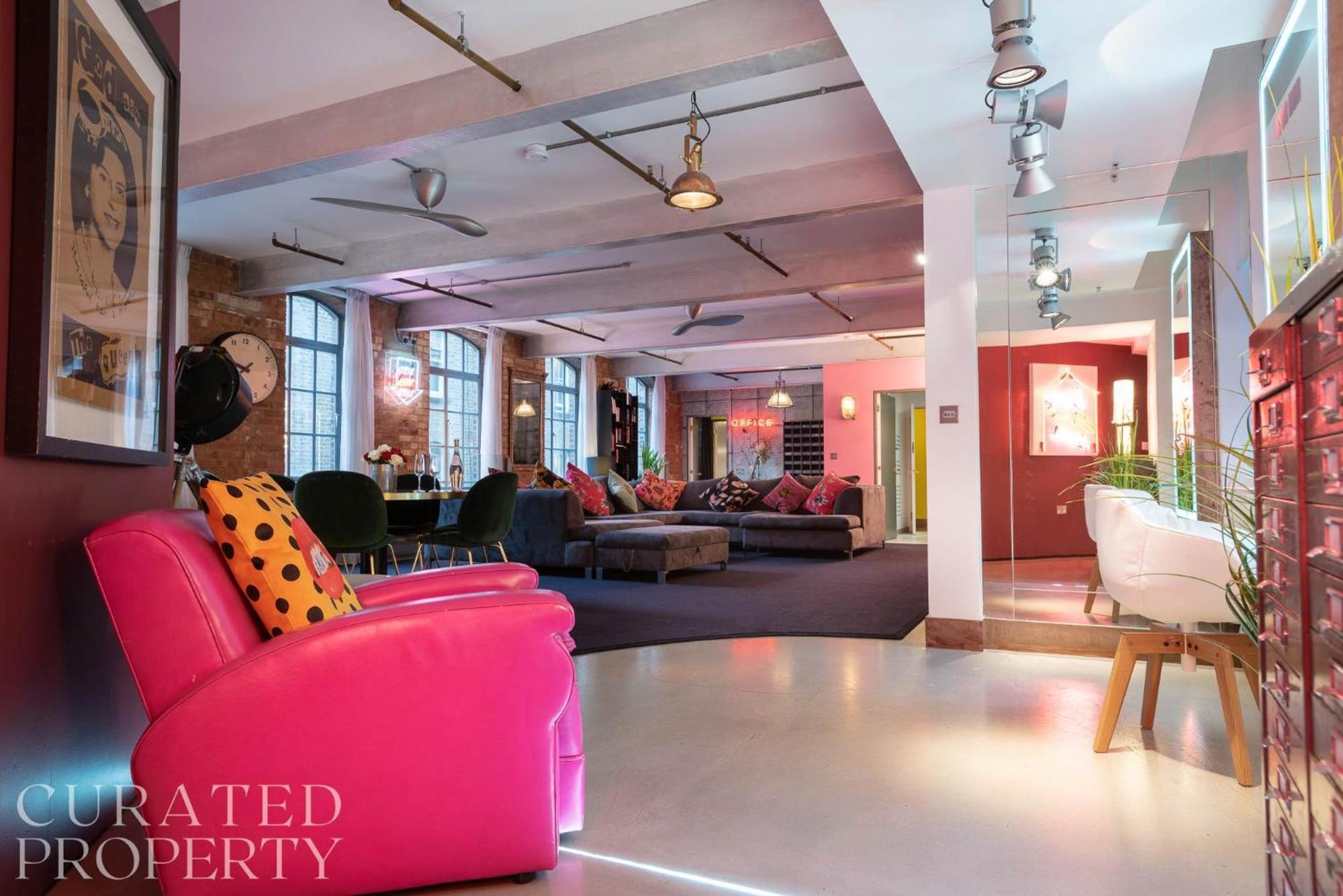 Amazingly Luxurious Loft Apartment, Soho - 3 Bedrooms, 2 Bath & Office ロンドン エクステリア 写真