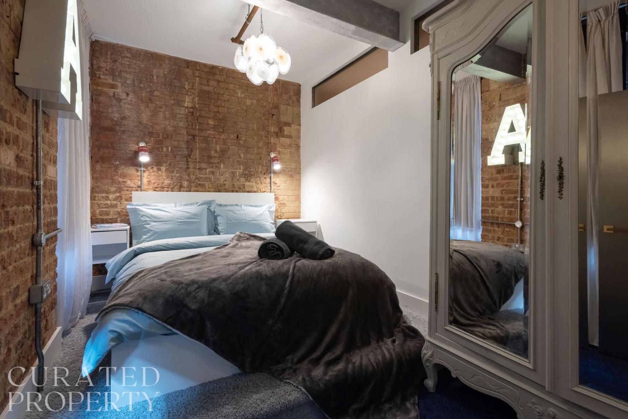 Amazingly Luxurious Loft Apartment, Soho - 3 Bedrooms, 2 Bath & Office ロンドン エクステリア 写真